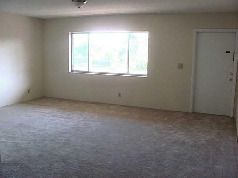 1 bed, 1.5 bath, 756 sqft, $1,475 — Photo 2