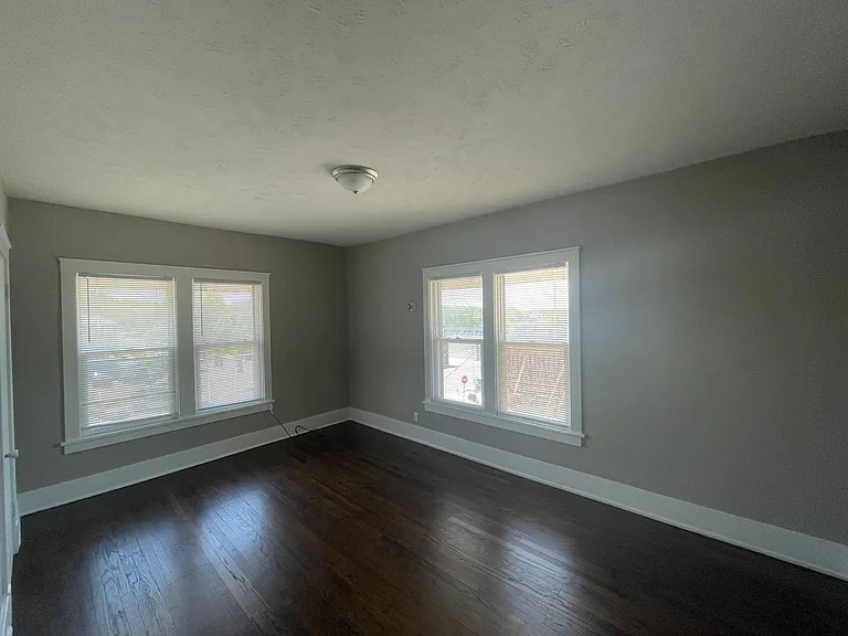 723 S 38th St — Photo 12