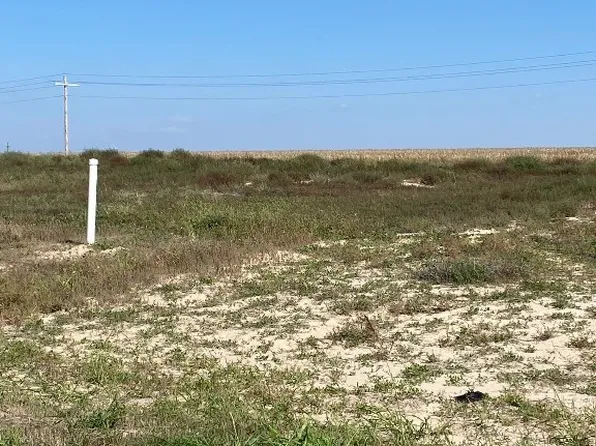 466 Camden, Garden City, KS 67846