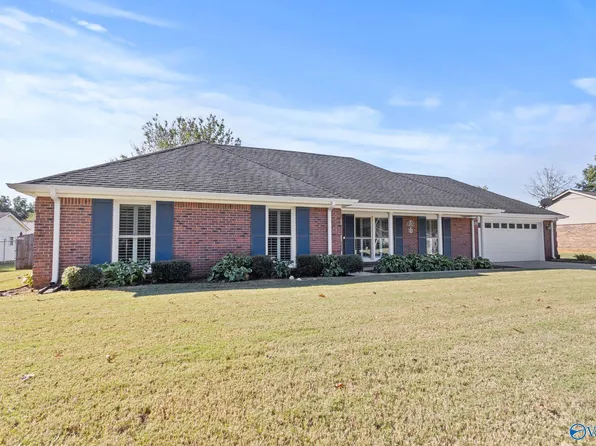 2227 Villaret Dr SW, Huntsville, AL 35803