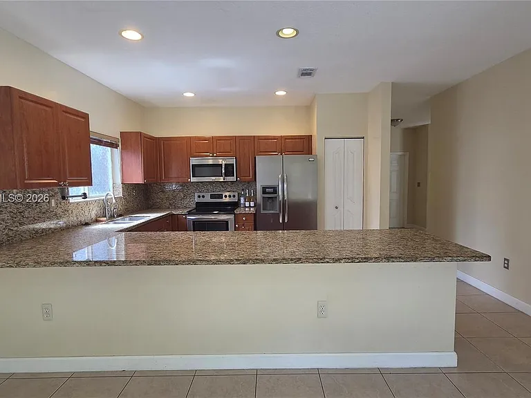 15743 SW 145th Ter — Photo 7