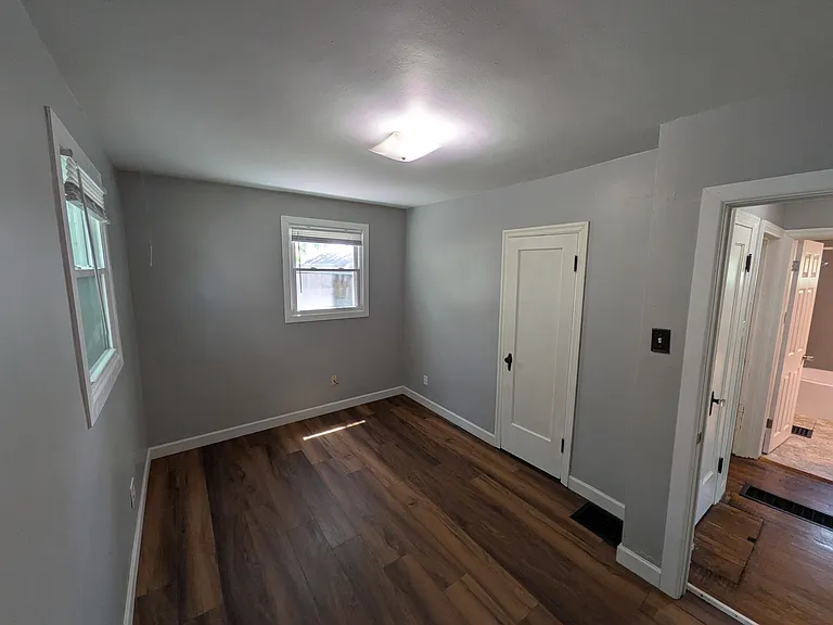 953 E 20th Ave — Photo 12