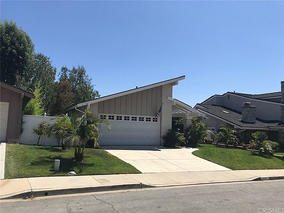 2nd image of 1978 Willow Tree Ct