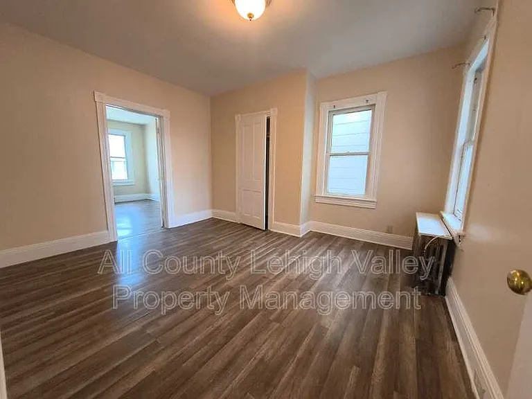 1507 Washington St — Photo 5