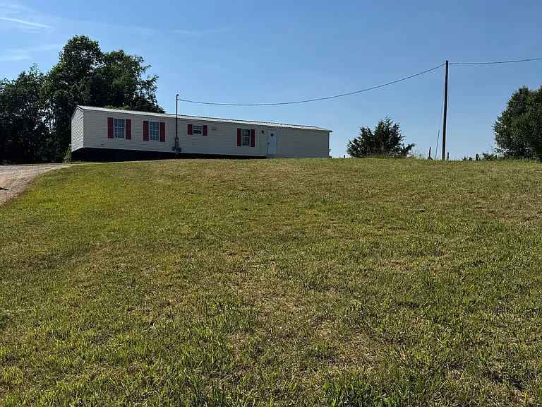 225 Burnett Chapel Ln — Photo 1