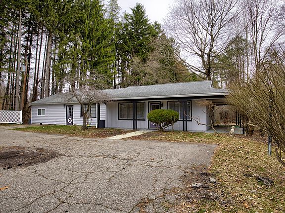 2nd image of 4491 S Jackson Rd