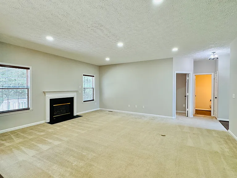 52 Lightfoot Dr — Photo 13