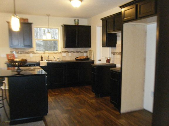 2nd image of 863 E Harmony Dr NE