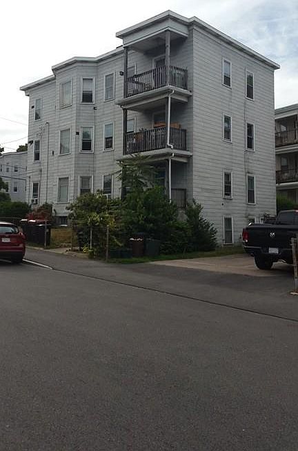 2nd image of 384 Ash St