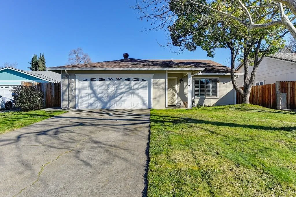 7740 Ziebell Ct photo 1