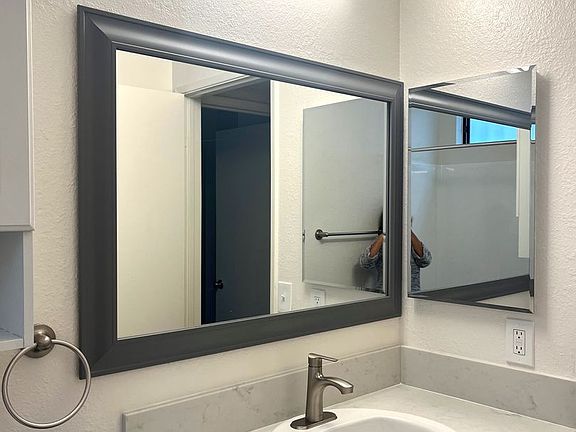 3rd image of 4422 39th St APT 1