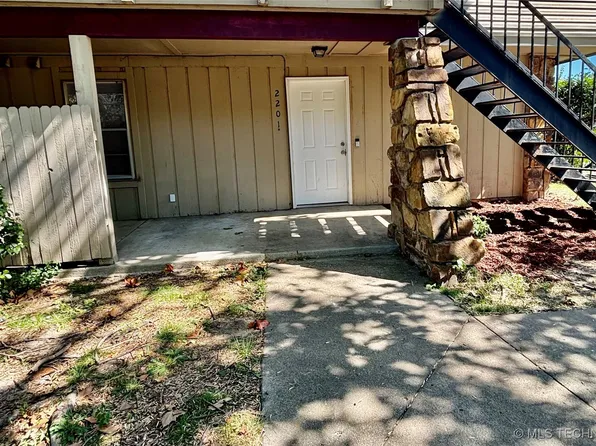 6611 S Zunis Ave Unit 2201, Tulsa, OK 74136