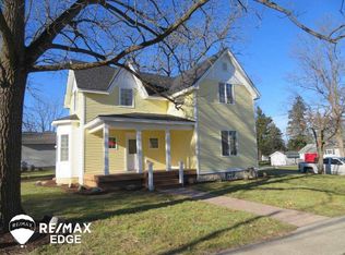 1293 N Saginaw St, Lapeer, MI 48446