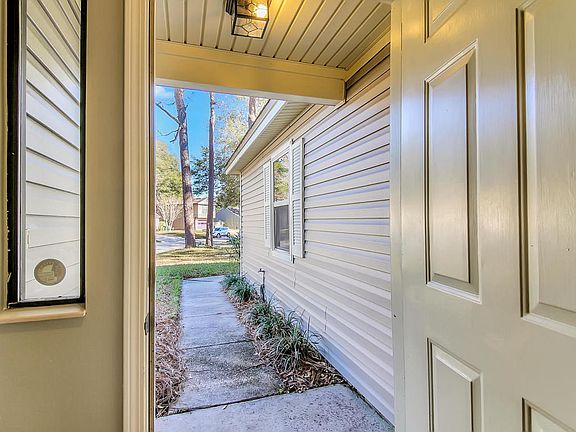 4th image of 14130 Drakes Point Dr