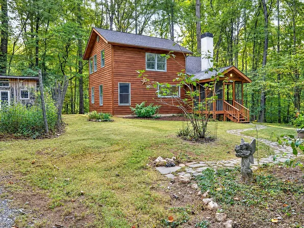 250 Hamamelis Ln, Pittsboro, NC 27312