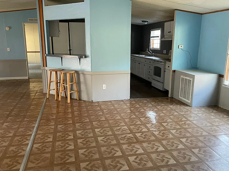 860 Oak Ridge Rd — Photo 9