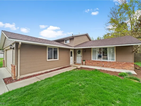 32855 Boulder Dr, North Ridgeville, OH 44039