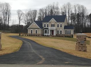 11 Sweet William Dr, Stafford, VA 22554