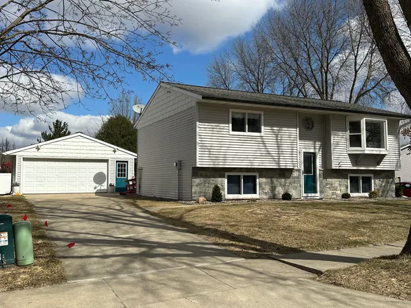 4741 Harvest Ct NW, Rochester, MN 55901