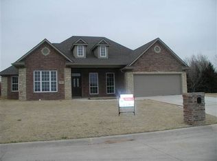 4402 Zachary Ln, Enid, OK 73703