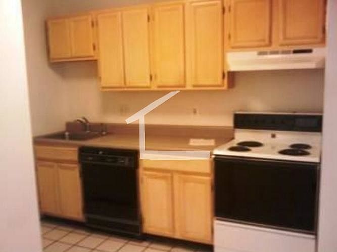 2nd image of 50 Evergreen St APT 25S