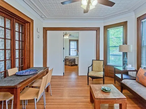 1139 Dwight St, Holyoke, MA 01040