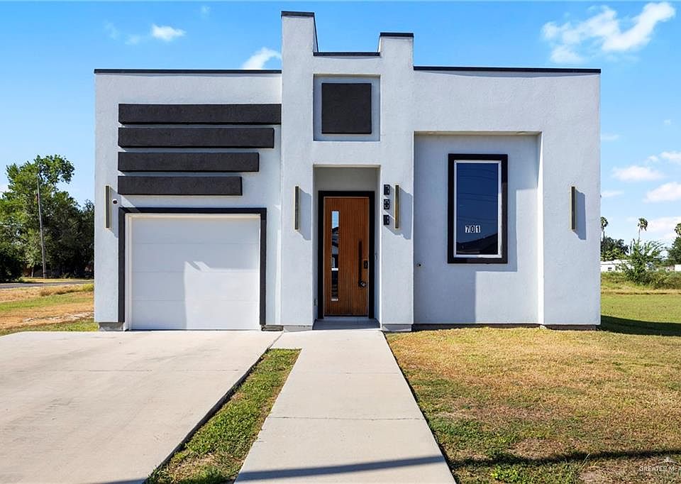 1st image of 701 Santa Cecilia St