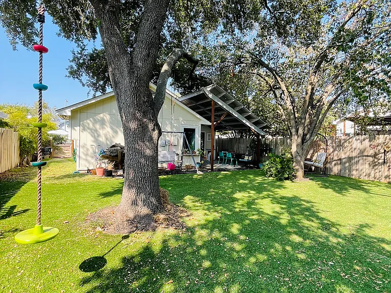Tiffer Ln — Photo 19