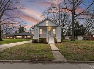 109 S 38th St, Belleville, IL 62226