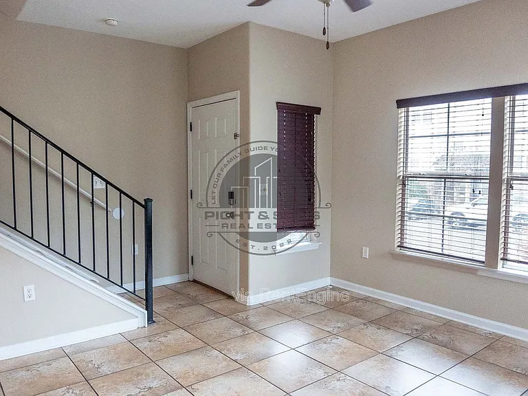 2181 Del Carmel Way — Photo 5