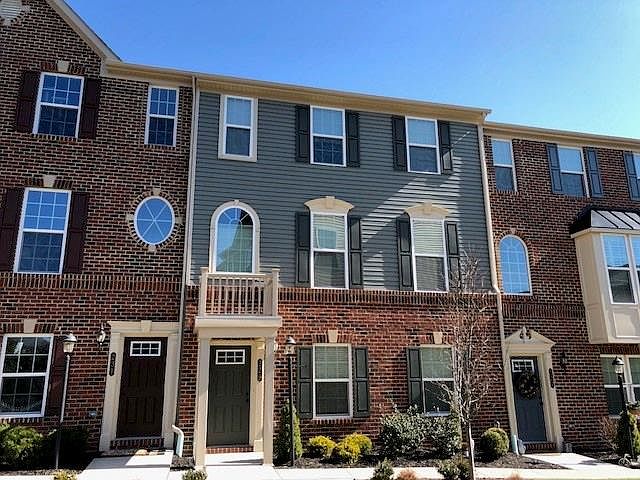 2nd image of 229 Thornapple Ln