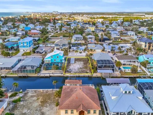 200 Curlew ST, FORT MYERS BEACH, FL 33931