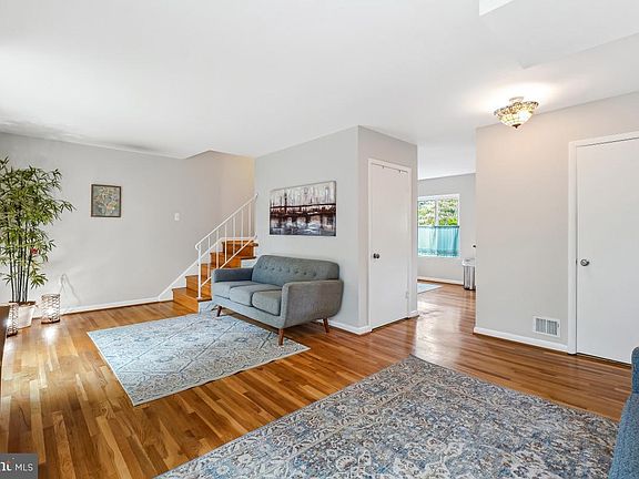 5th image of 65 Ridge Rd Unit B