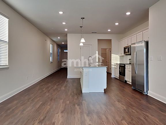 5th image of 168 Elcano Ln