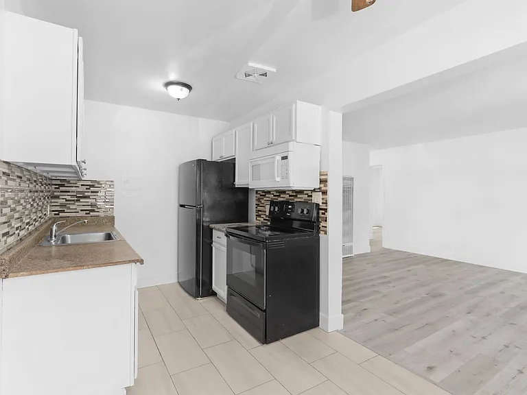 5364 & 5372 Young St — Photo 12
