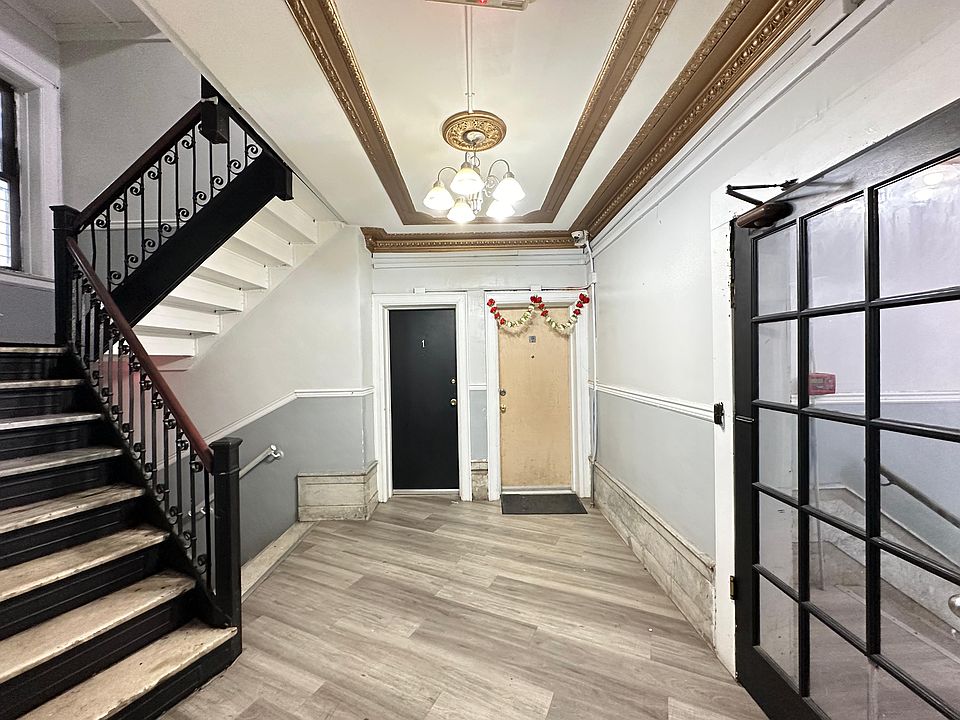 1st image of 500 Baldwin Ave APT 22