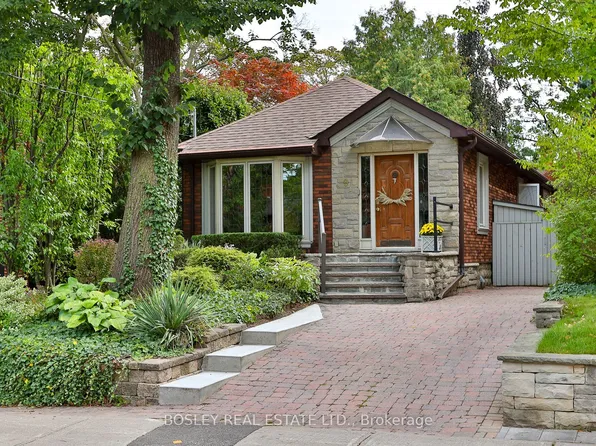 9 Cameron Cres, Toronto, ON M4G 1Z7