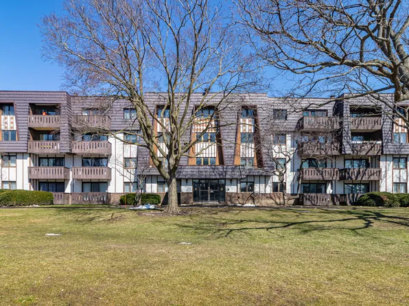 13200 W Heiden Cir Unit 2111, Lake Bluff, IL 60044