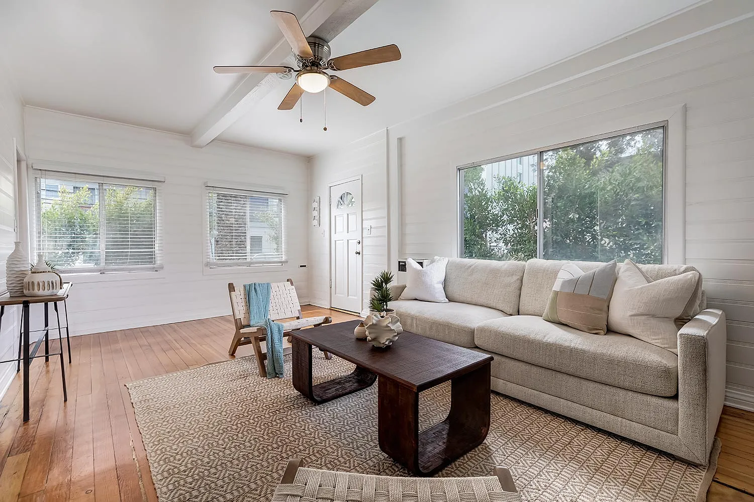 2 bed, 1215 sqft, $6,000 — Photo 4