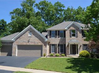 2115 Oak Crest Manor Ln, Ballwin, MO 63011