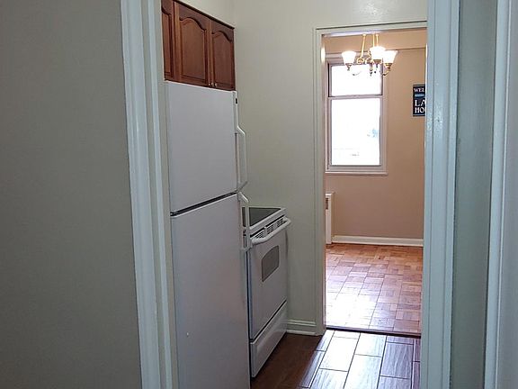 3rd image of 11820 Edgewater Dr APT 719