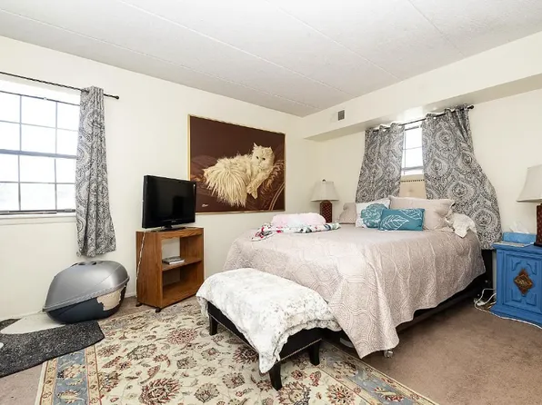 1709 Valley Dr #1709, West Chester, PA 19382
