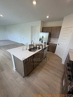 4 bed, 3.0 bath, 2169 sqft, $2,465 — Photo 3
