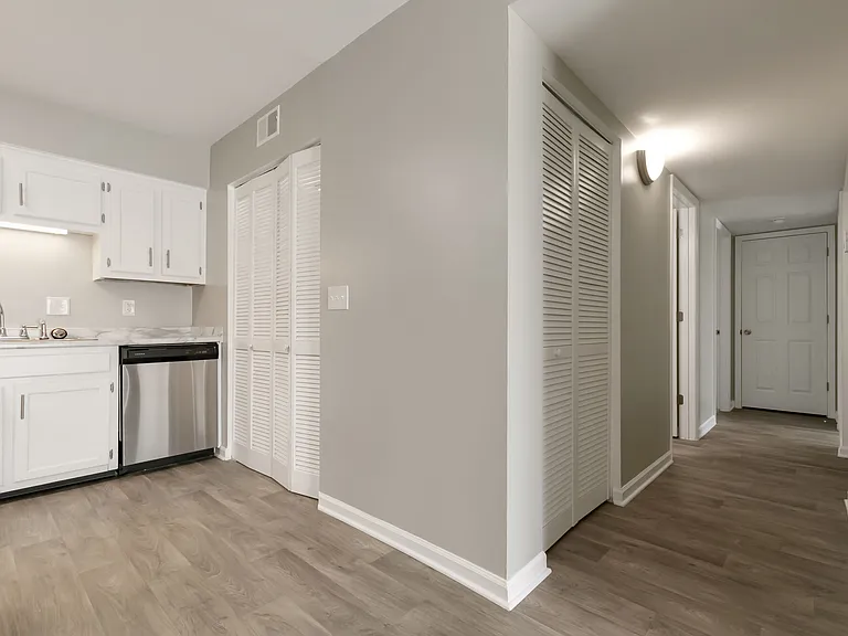 The Flats at Wilkinson — Photo 15