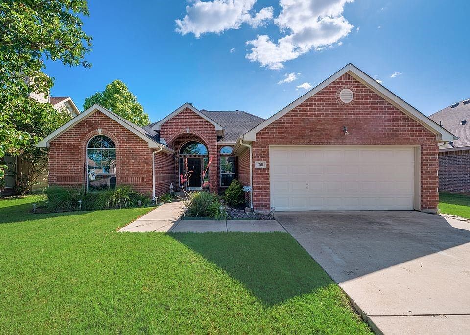 1st image of 1701 Meadowlark Ln