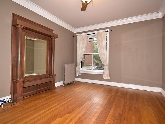 5th image of 1206 W Waveland Ave #1