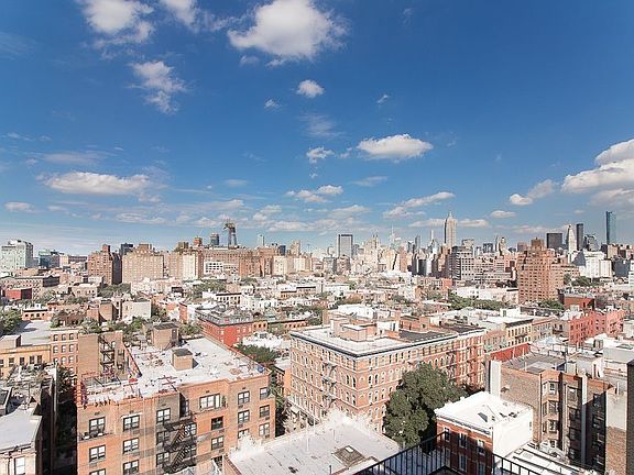 5th image of 95 Christopher St APT 11L