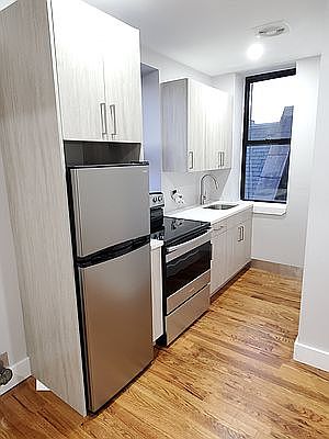 2nd image of 180 Underhill Ave #2H