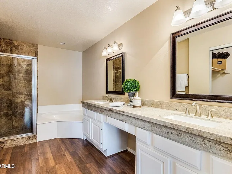 3822 E Wildwood Dr — Photo 18