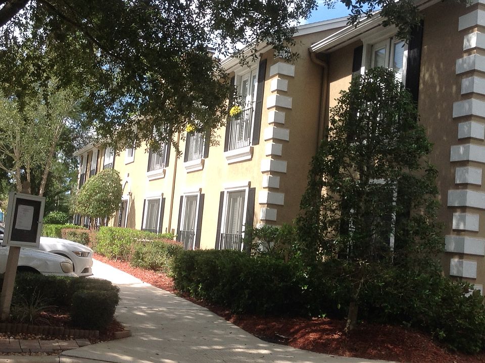 Exterior of unit 102